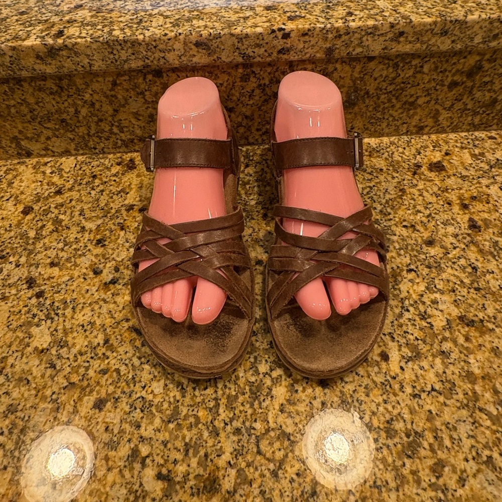 Chaco Fallon Pinecone Brown Leather Sandals Ankle Strap Podiatrist Approved 7 - Picture 3 of 10
